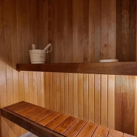 Aia Center Apartment With Sauna Parnu Exterior photo