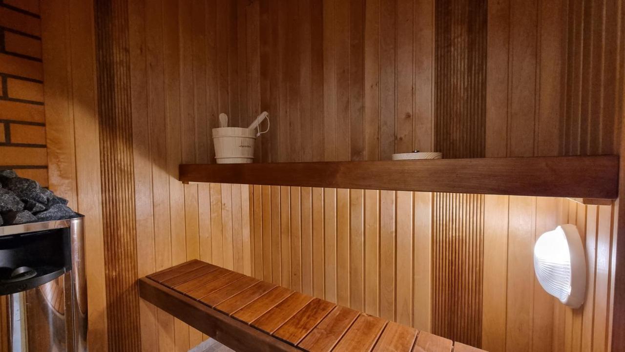 Aia Center Apartment With Sauna Parnu Exterior photo